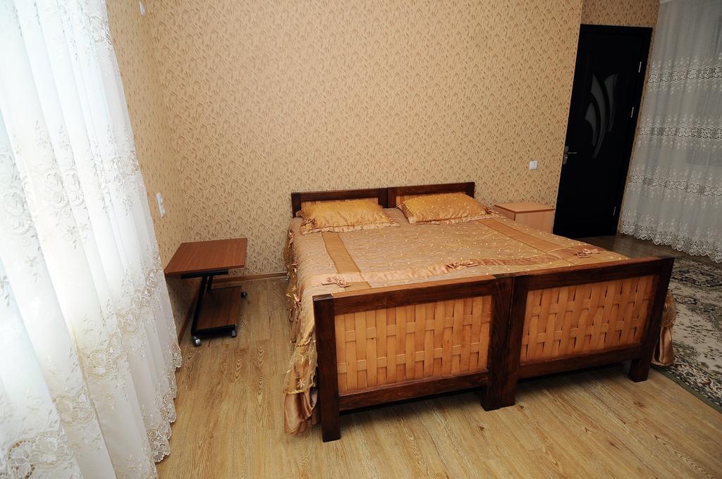 Guest House Darejani Kutaisi Zewnętrze zdjęcie